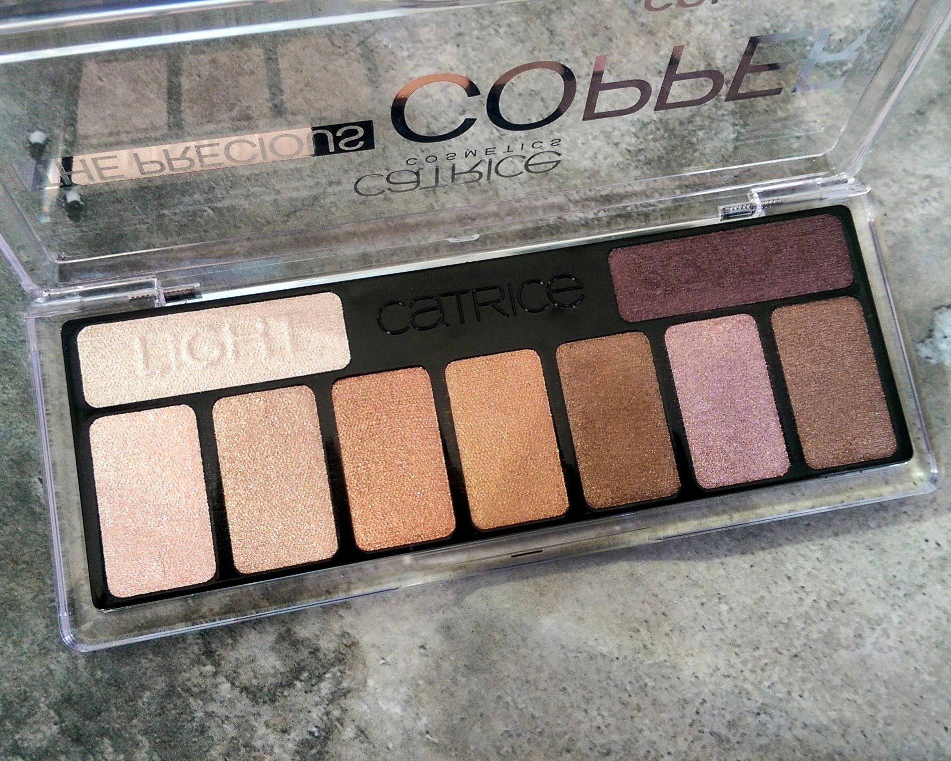 – palette Review: eye shadow Precious The Lipgloss Catrice is Copper my Life
